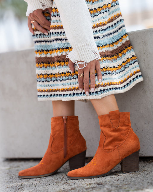 Buonarotti Cowboylaarzen Oranje Suedine Kort