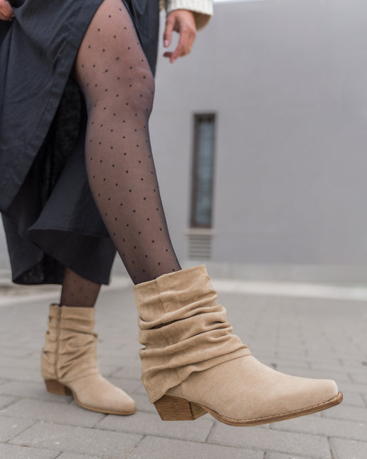 Buonarotti Enkellaarsjes Beige Suedine Ruffle Cowboy