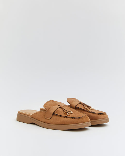 Buonarotti Instap Loafers Camel Suedine Bedeltjes