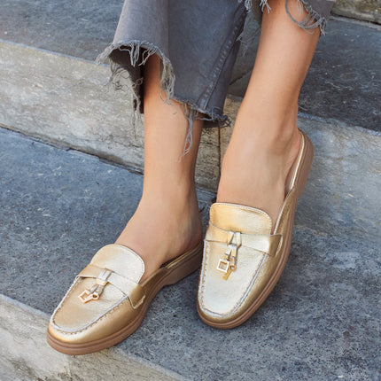 Buonarotti Instap Loafers Goud Bedeltjes