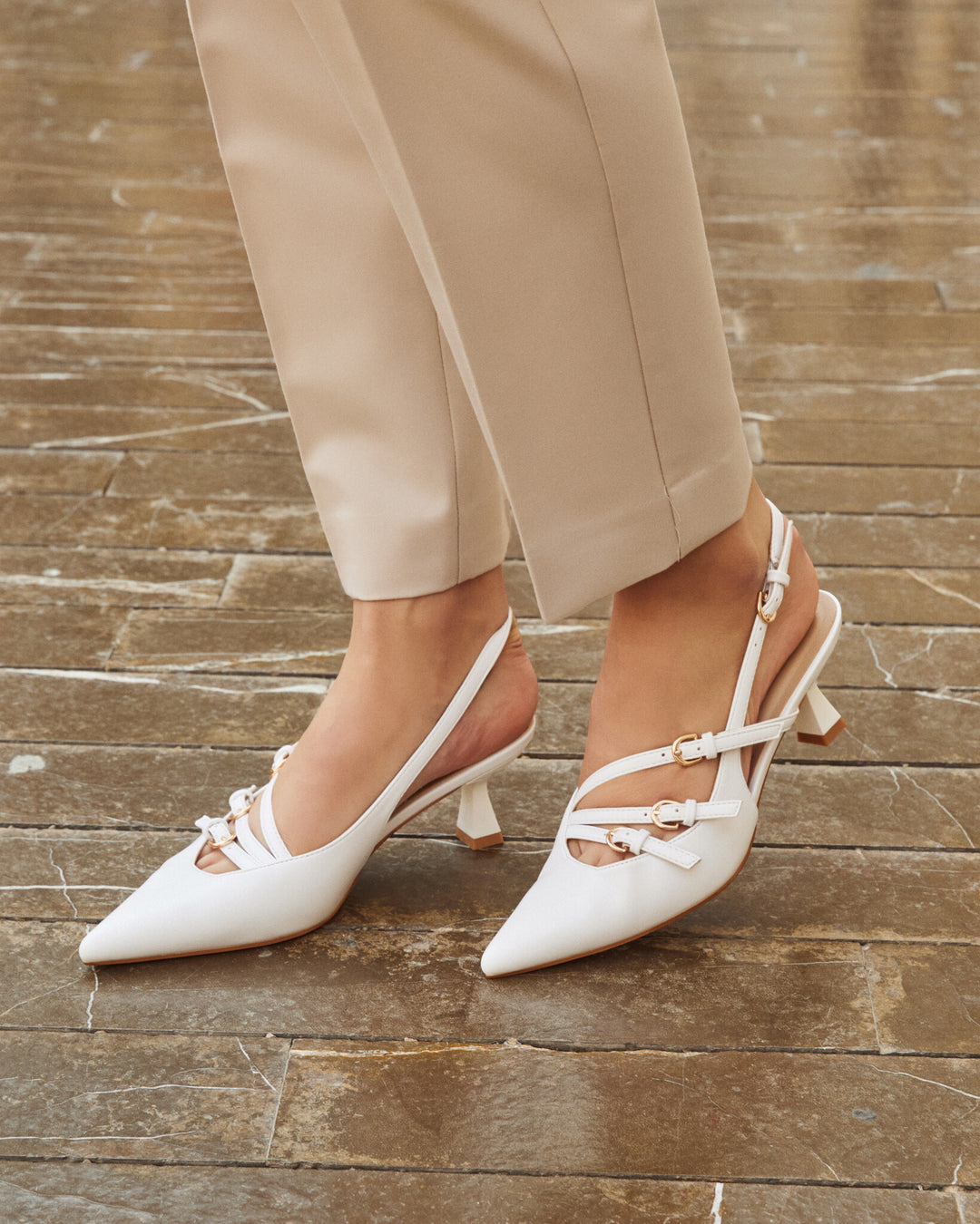 Buonarotti Slingback Heels Wit Gespjes