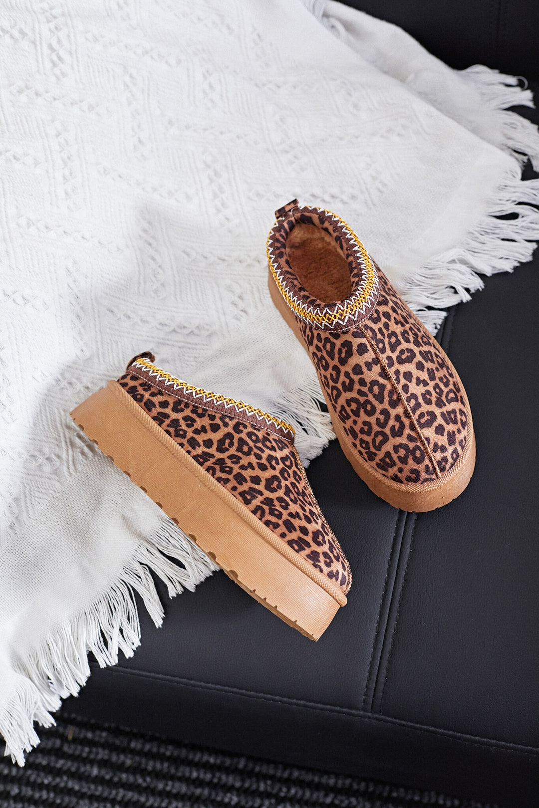 Smile Favorites Instap Pantoffel Leopard Suedine Zig Zag