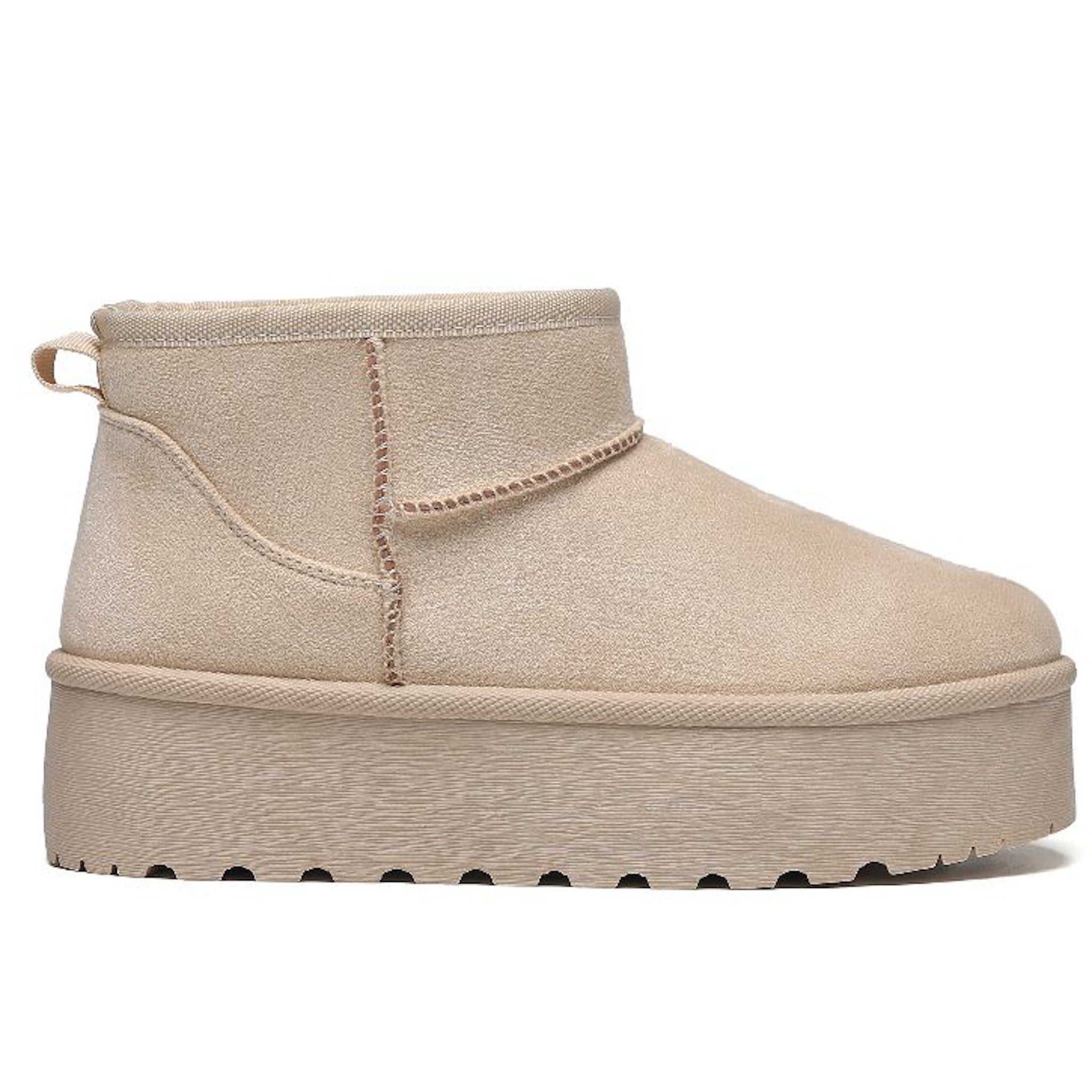 Smile Favorites Uggie Boots Beige
